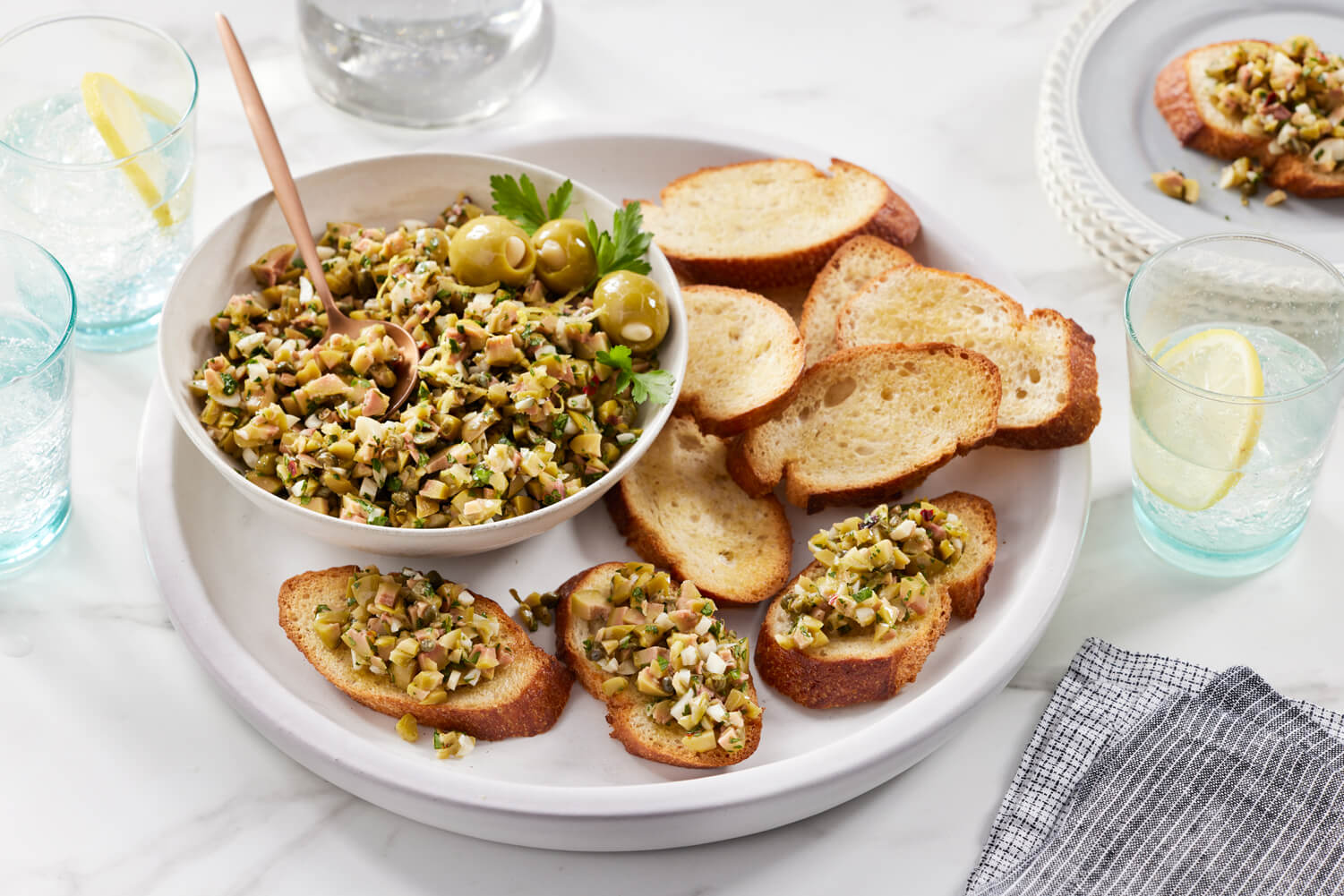 Rustic Tapenade with Crostini